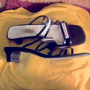 Talbots Mimi 51/2 black & white small pumps
